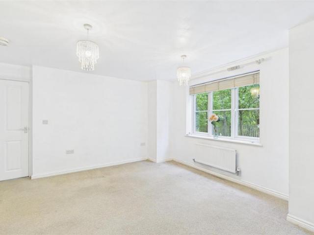 Flat for sale in Cradley, West Midlands