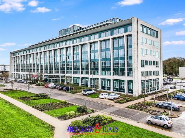 Flat for sale in Little Warley, Brentwood