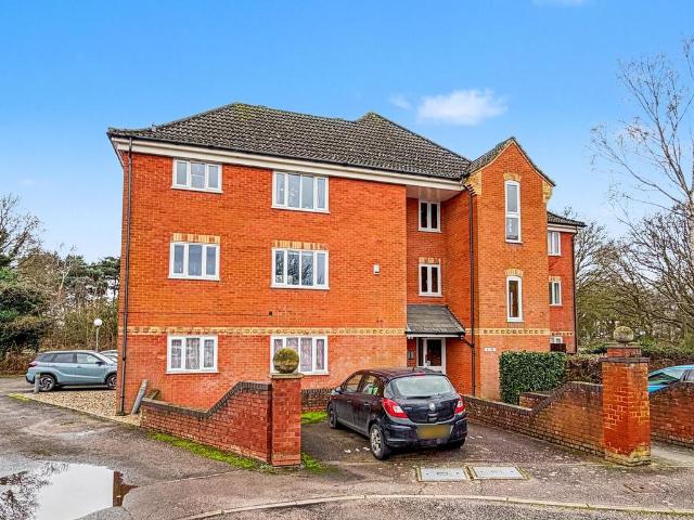 Flat for sale in Purdis Farm, Eastbridge