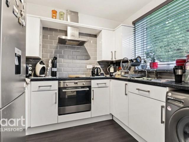 Flat for sale in Springfield, Chelmsford