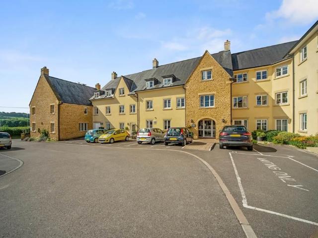 Flat for sale in Sherborne, Dorset