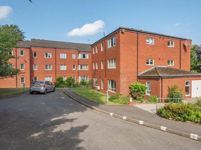 Flat for sale in Ewens Farm, Golden Valley