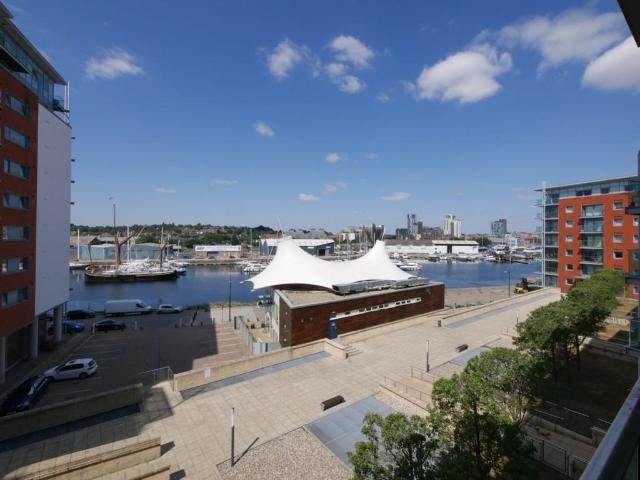 Flat for sale in Key Street, Suffolk