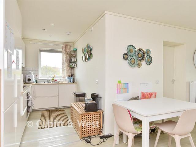 Flat for sale in Worthing, West Sussex