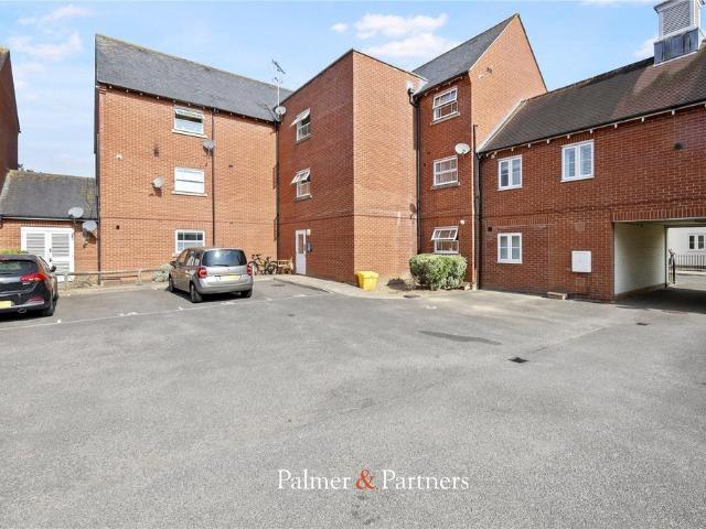 Flat for sale in Berechurch, Fordham Heath