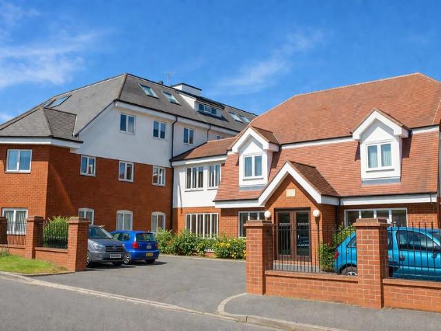Flat for sale in Fordham Heath, Essex