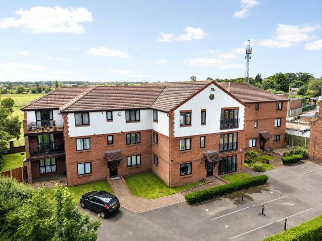 Flat for sale in Pensby, Wirral