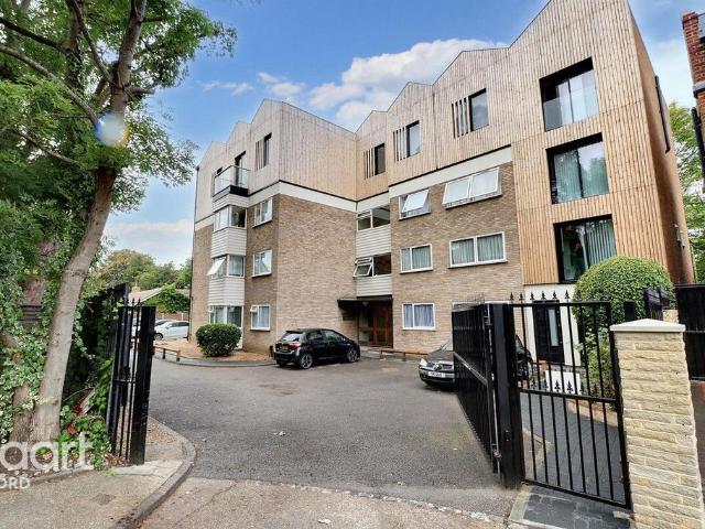Flat for sale in Gants Hill, Isle Of Man