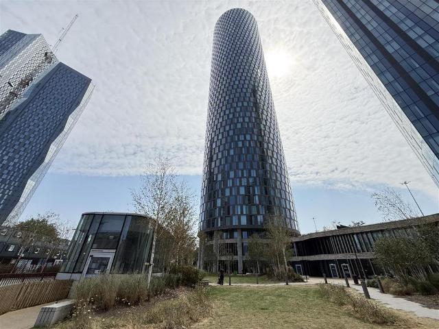 Flat for sale in City Centre, Georgia