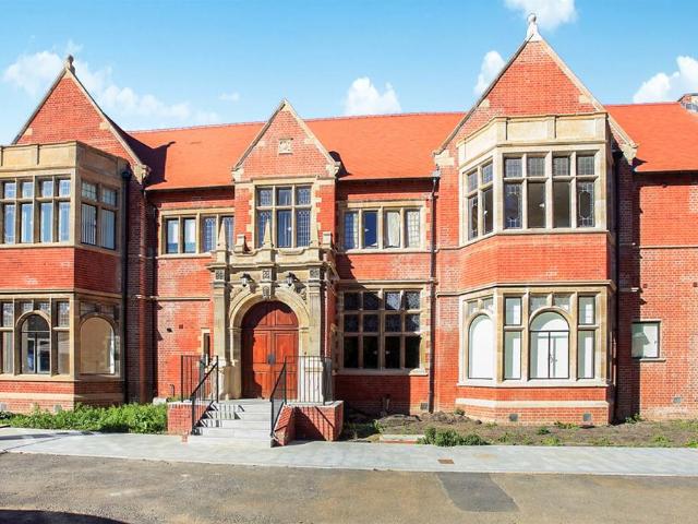 Flat for sale in West Town, Peterborough