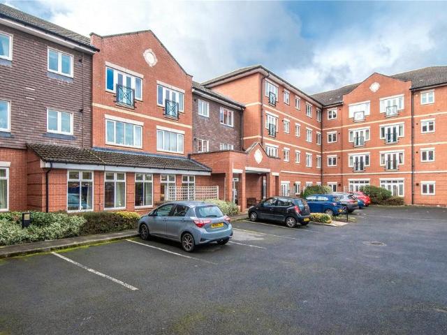 Flat for sale in Bromsgrove