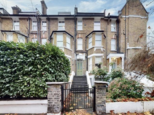 Flat for sale in Belsize Park, Primrose Hill