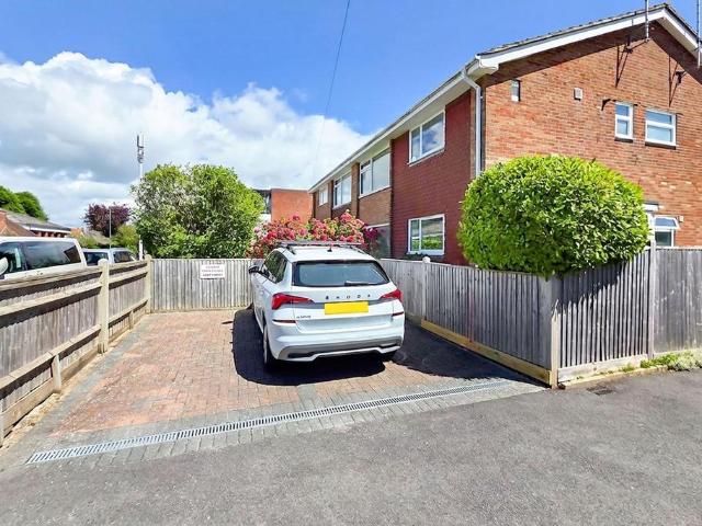 Flat for sale in Rustington, Clapham