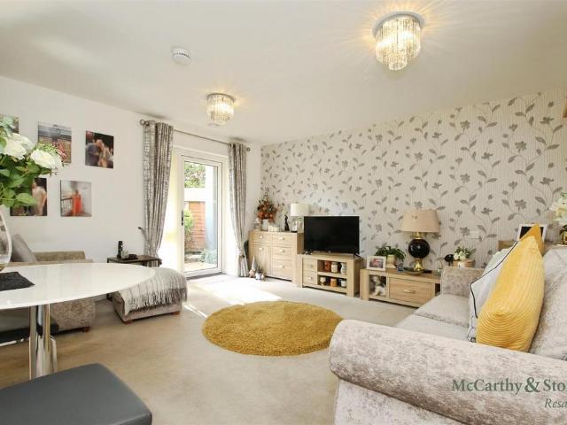 Flat for sale in Moulsham, Chelmsford