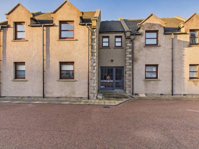 Flat for sale in Macduff, Scotland