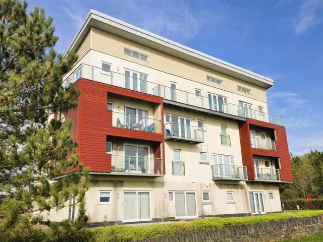 Flat for sale in Machynys, Llanelli
