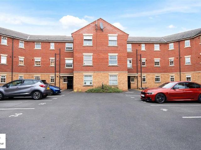 Flat for sale in Alverley, South Yorkshire
