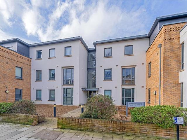 Flat for sale in St Margarets, Greater London