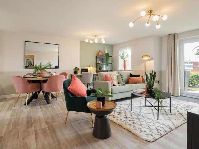 Flat for sale in Blossomfield, West Midlands