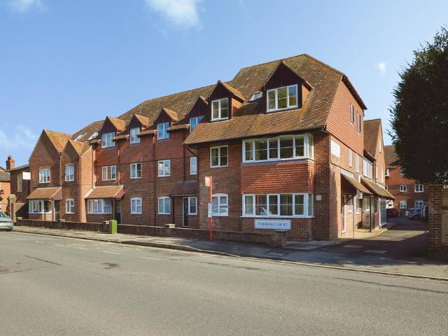 Flat for sale in Wiltshire