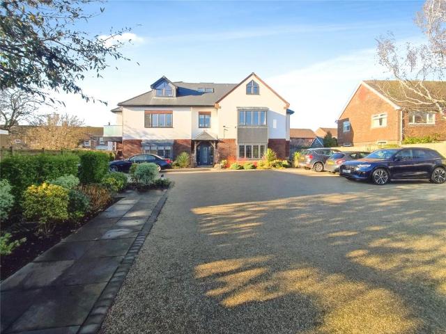 Flat for sale in Rustington, Clapham