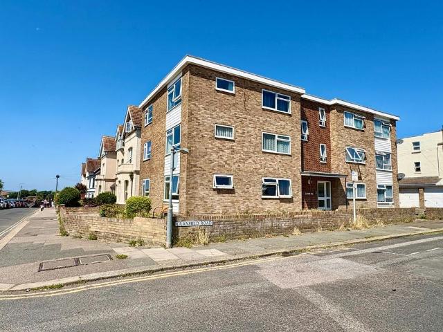 Flat for sale in Old Town, Heathlands