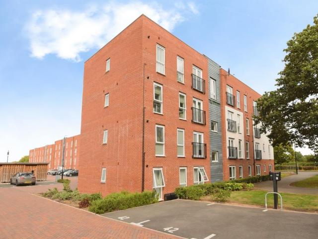 Flat for sale in Eastern Green, West Midlands