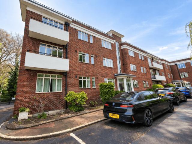 Flat for sale in Georgia, Greater Manchester
