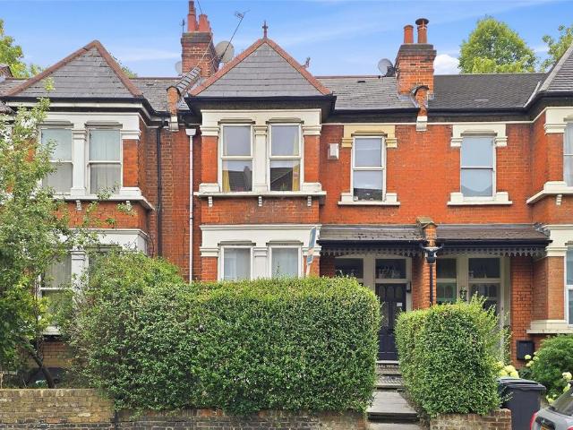 Flat for sale in Hornsey, Greater London
