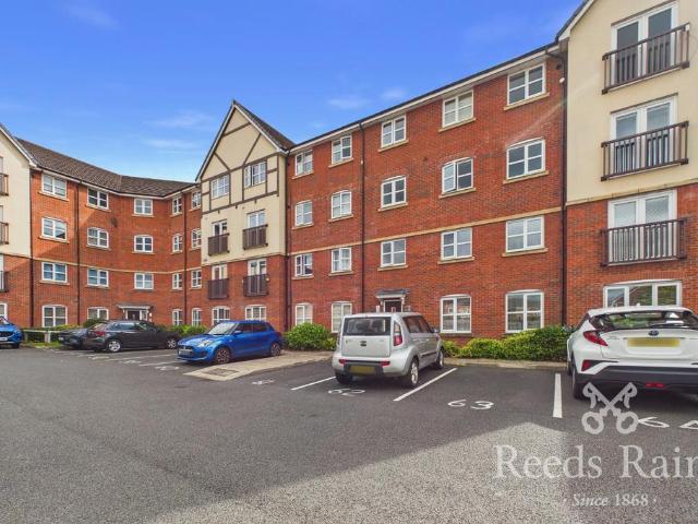 Flat for sale in Andertons Mill, Lancashire