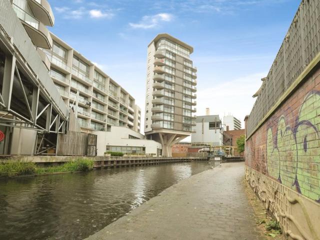 Flat for sale in The Meadows, Haddon