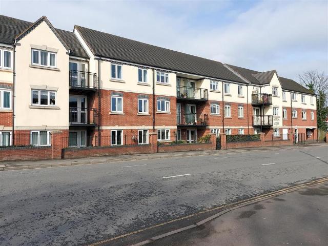 Flat for sale in Wilden, Rushock