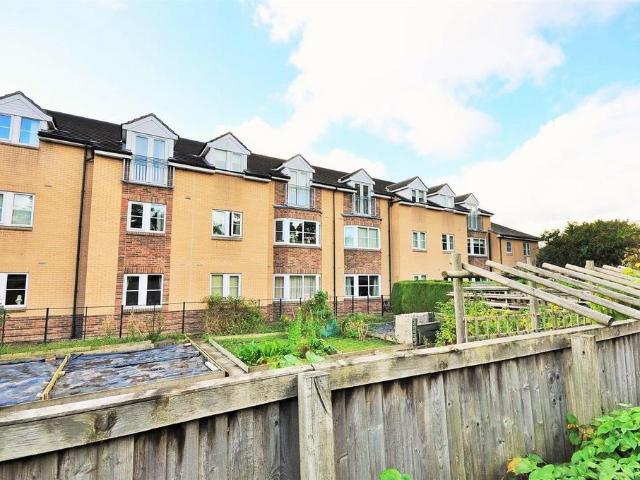 Flat for sale in High Field, York