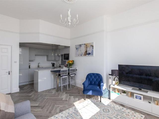 Flat for sale in Feckenham, City Of Bristol