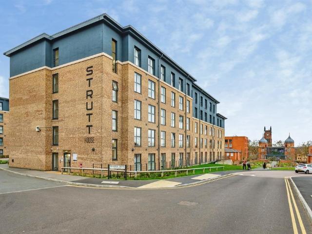 Flat for sale in New Normanton, East Midlands
