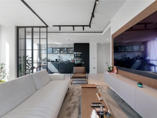 Flat for sale in Bishopsgate Without, Lyons