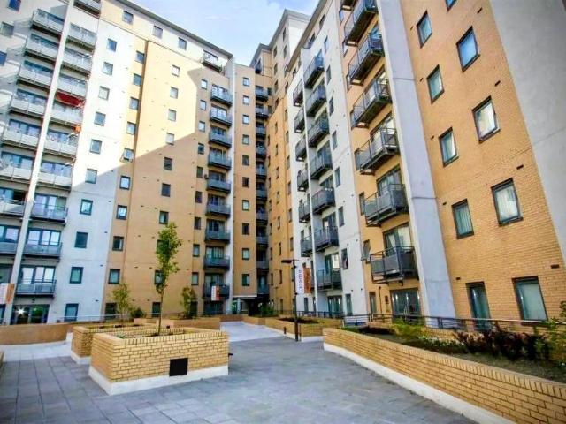 Flat for sale in Leylands, West Yorkshire