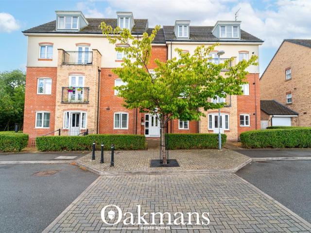 Flat for sale in Turves Green, West Midlands