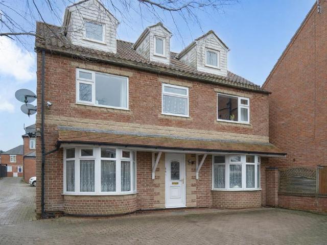 Flat for sale in High Field, York