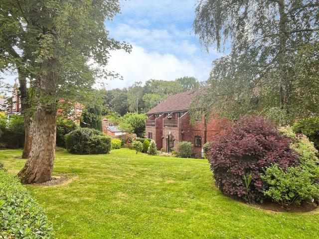 Flat for sale in Heaton, Lee Bank
