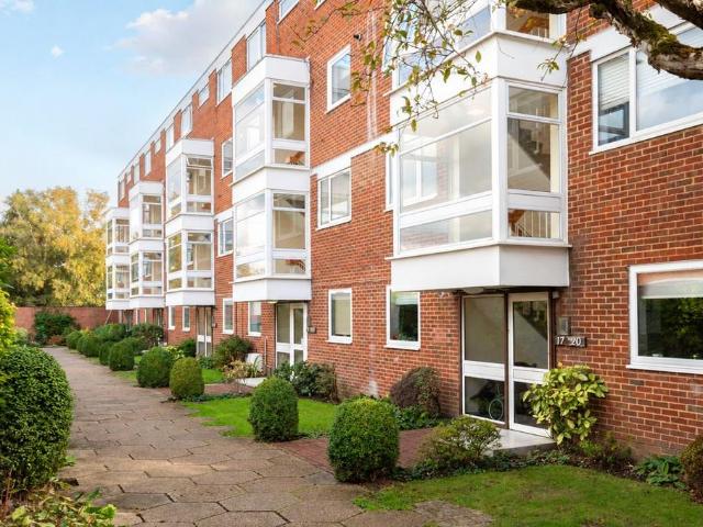 Flat for sale in Hersham, Walton-on-Thames