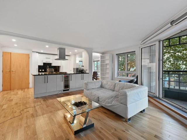 Flat for sale in Kensal Town, Maida Vale