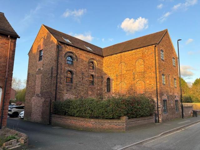 Flat for sale in The Hem, Shropshire