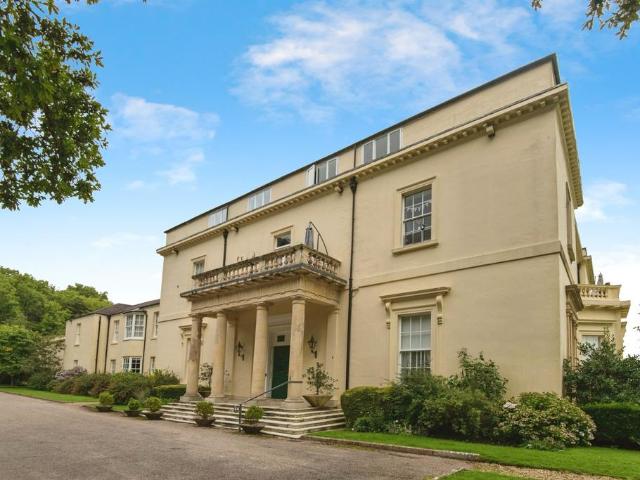 Flat for sale in Widworthy, Budlake