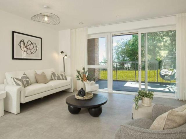 Flat for sale in Milton Keynes