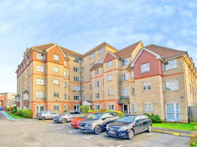 Flat for sale in Wick, Bournemouth