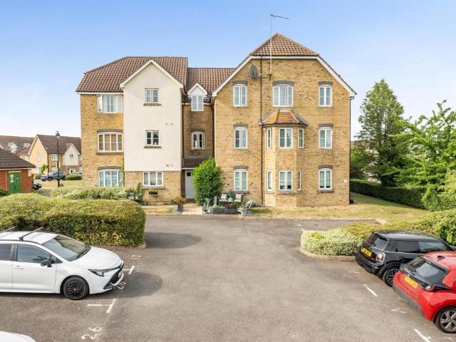Flat for sale in New Hythe, Tonbridge and Malling