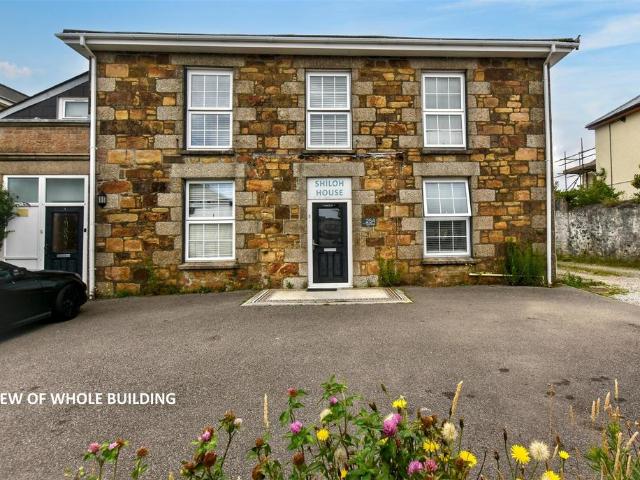 Flat for sale in Illogan Highway, Cornwall