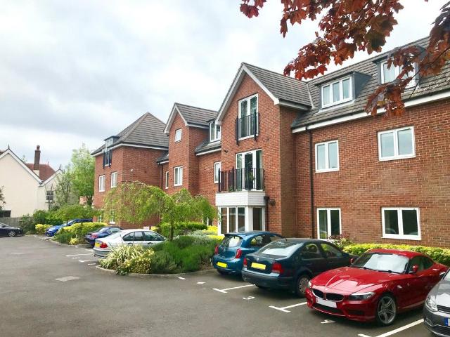 Flat for sale in Fareham, Hampshire