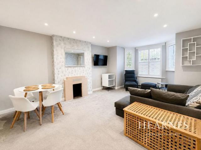 Flat for sale in Boscombe, Bournemouth